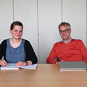 Steffi Herold, Gabriele Büchel, Martin Eilers, and Jacqueline Kalb (from left) are investigating neuroblastomas and other cancers at the JMU Biocenter. Photo: Robert Emmerich / University of Würzburg